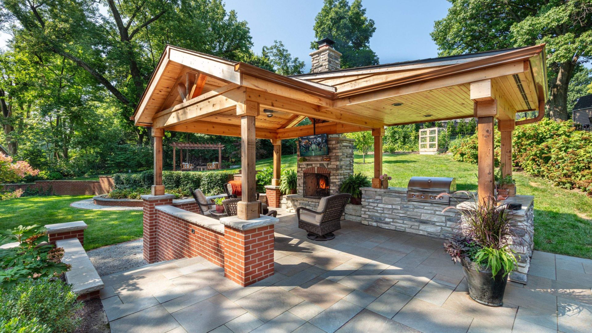 kid friendly deluxe outdoor living rooms