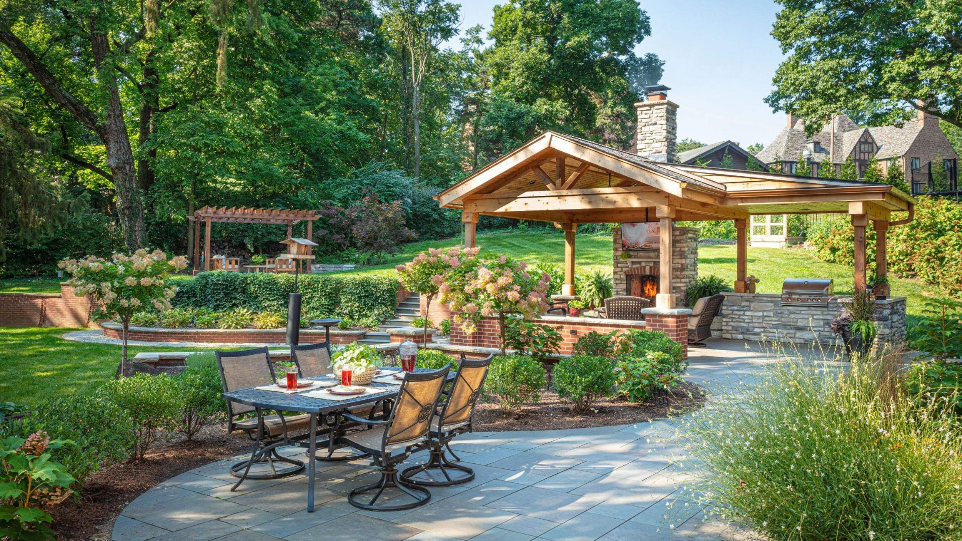 How to find a landscape designer
